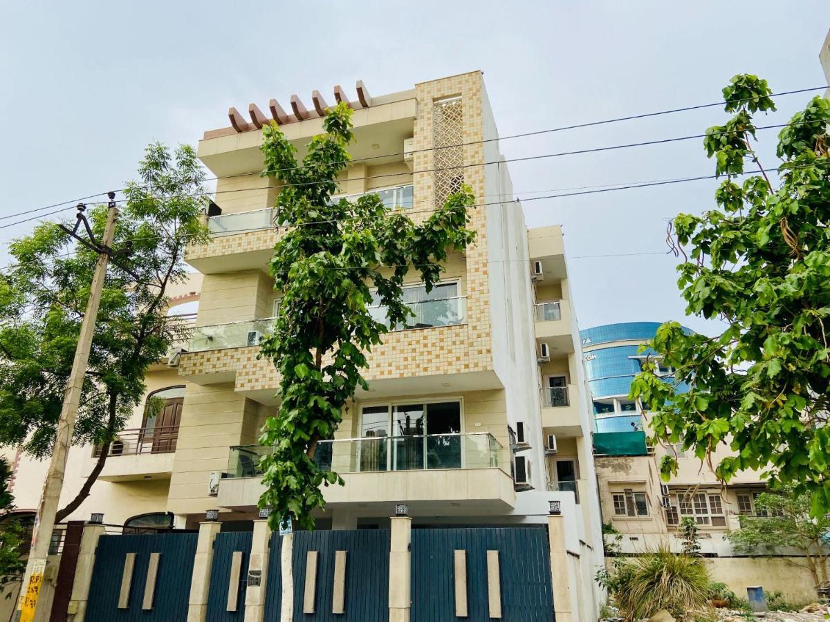 Bluo 1Bhk - Dlf Cybercity, Balcony, Lift, Parking Gurgaon Exterior foto